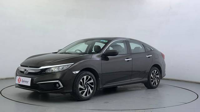 https://images10.gaadi.com/usedcar_image/4592061/original/ffa0c7a60c1f6c6eee398ec15ed4bbbd.JPG?imwidth=6400