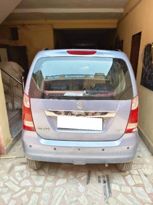https://images10.gaadi.com/usedcar_image/4592073/original/processed_9a7b9408-5306-4a52-861d-23f53ec9326a.jpg?imwidth=6402