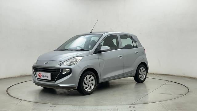 https://images10.gaadi.com/usedcar_image/4592074/original/421372e102b73b3d77626be87d1b857f.JPG?imwidth=6400