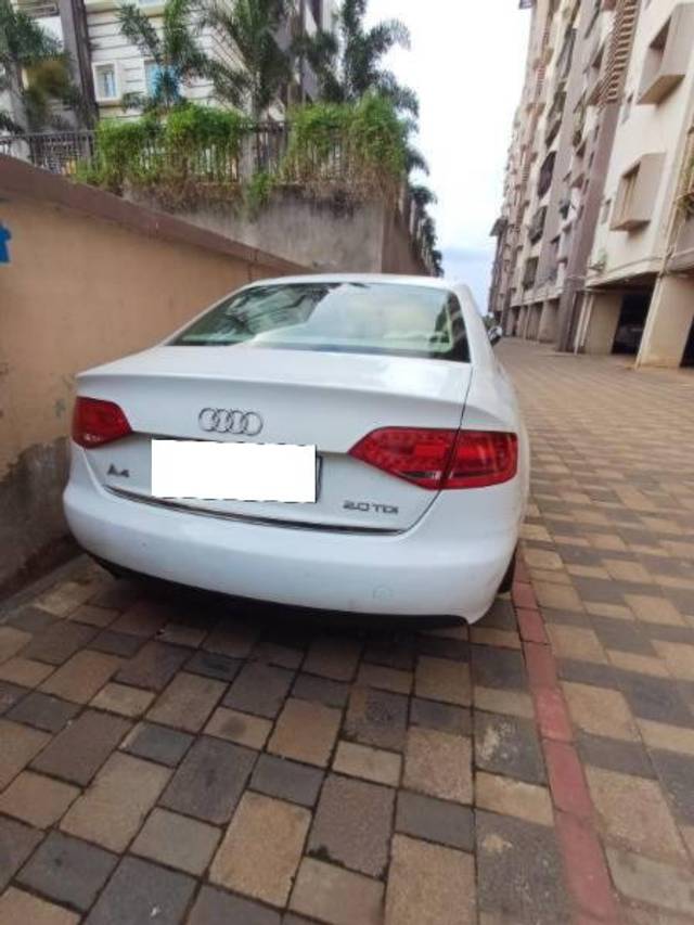https://images10.gaadi.com/usedcar_image/4592084/original/processed_fec0ce7a-3cfb-477c-9ff9-cad6b15a3e9c.jpg?imwidth=6401