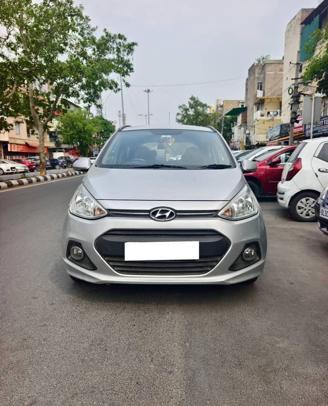 https://images10.gaadi.com/usedcar_image/4592101/original/processed_9d8213d310f325291a5b30e280e09376.jpg?imwidth=6402
