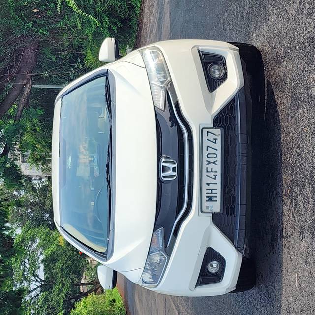 https://images10.gaadi.com/usedcar_image/4592115/original/e708c0b301efc794a8b84a781161ab79.jpg?imwidth=6400