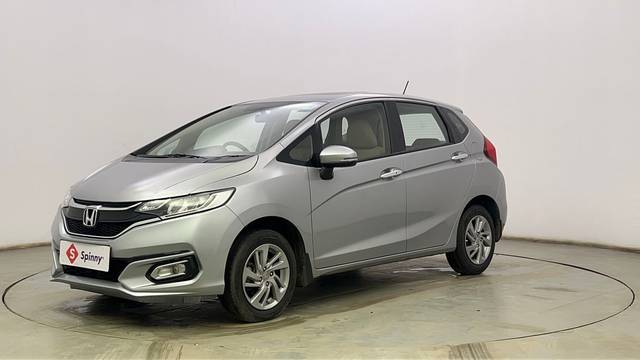 https://images10.gaadi.com/usedcar_image/4592117/original/8ce6245e74c893a2c346b878c35474a8.JPG?imwidth=6400
