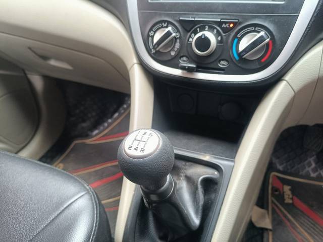 https://images10.gaadi.com/usedcar_image/4592152/original/6907be6ca0d5e2b381905ad94f3c5b87.jpg?imwidth=6401