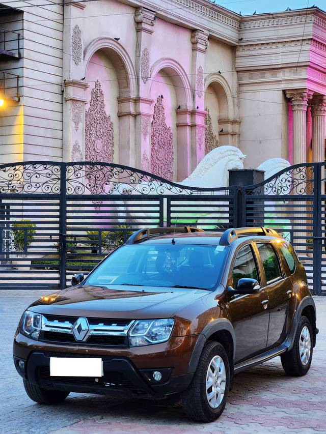 https://images10.gaadi.com/usedcar_image/4592207/original/processed_45613c94edac91c729bee6627de61e61.jpg?imwidth=6402