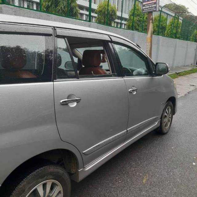 https://images10.gaadi.com/usedcar_image/4592226/original/processed_6e9084fb-0aff-4602-a9ec-50769337d013.jpeg?imwidth=6401