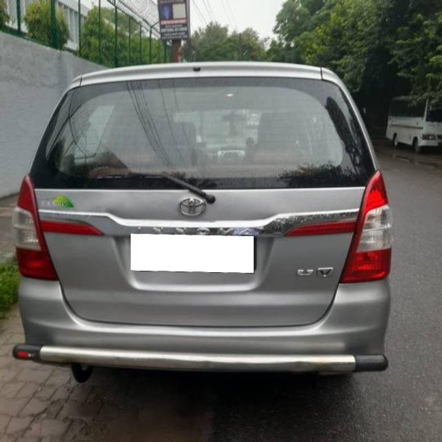 https://images10.gaadi.com/usedcar_image/4592226/original/processed_d54581f1-8d16-4f1b-bc77-e0d640618cdd.jpeg?imwidth=6402