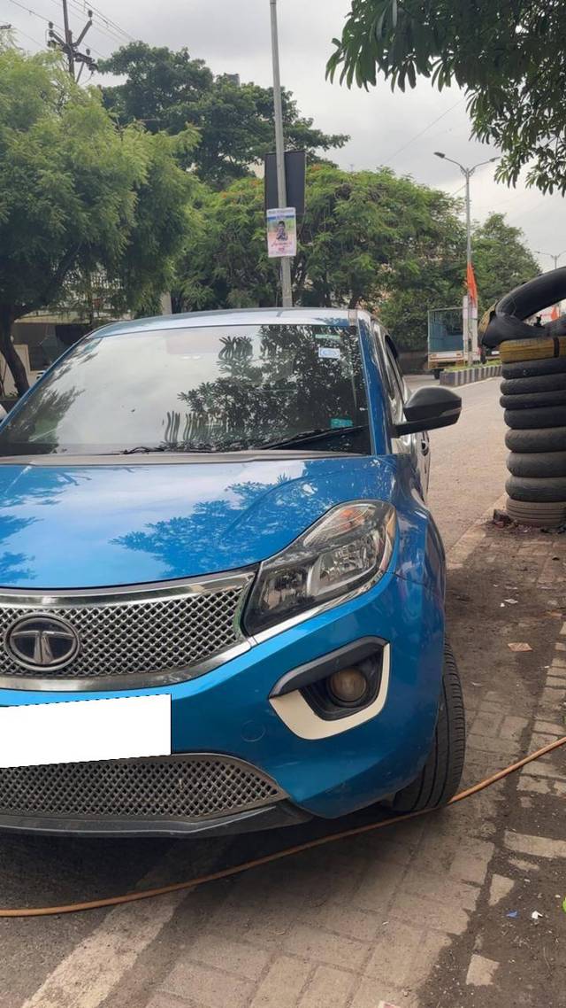 https://images10.gaadi.com/usedcar_image/4592254/original/processed_79019a54-794e-4466-a8cc-132c0742663a.jpg?imwidth=6401
