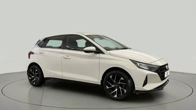 https://images10.gaadi.com/usedcar_image/4592262/original/32ab4d0d119fee6ad75916a93f34f975.jpg?imwidth=6400