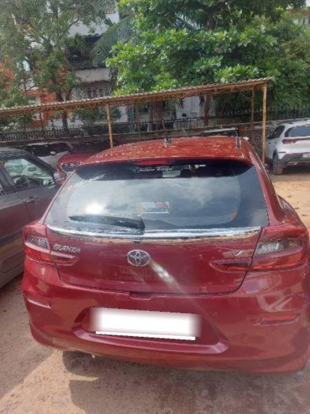https://images10.gaadi.com/usedcar_image/4592269/original/processed_processed_f360af32-d747-4c08-abf7-e84391b0ad90.jpg?imwidth=6402