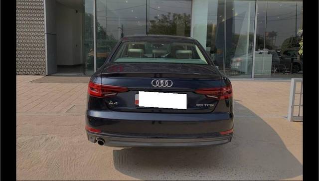 https://images10.gaadi.com/usedcar_image/4592271/original/processed_944a1ebceb24305acaef089731c7a0b7.jpg?imwidth=6402