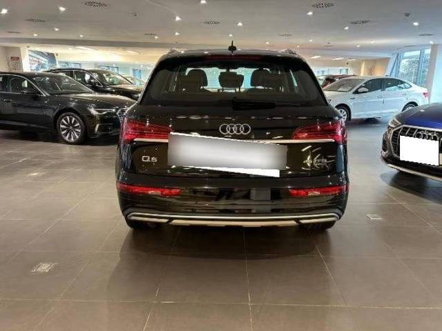 https://images10.gaadi.com/usedcar_image/4592287/original/processed_9a4e4721bc324f52435c37f2fd02fbee.jpg?imwidth=6401