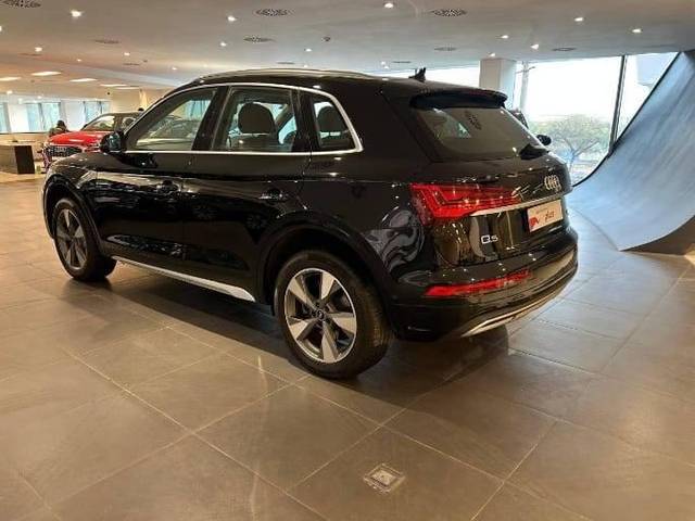 https://images10.gaadi.com/usedcar_image/4592287/original/processed_f65fa41a3efea0260631d9ec21547c7d.jpg?imwidth=6402