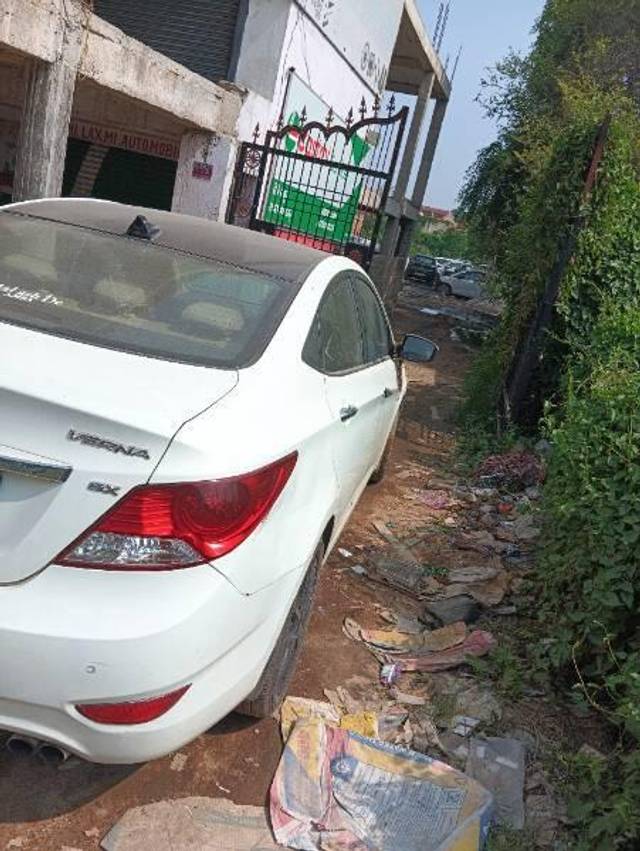 https://images10.gaadi.com/usedcar_image/4592294/original/processed_d9039b94-222c-4158-9bce-83c2db97747f.jpg?imwidth=6400