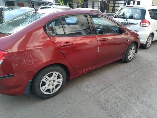 https://images10.gaadi.com/usedcar_image/4592308/original/processed_253381ba-2df9-4fdb-b2c4-85241d3dec5e.jpg?imwidth=6400