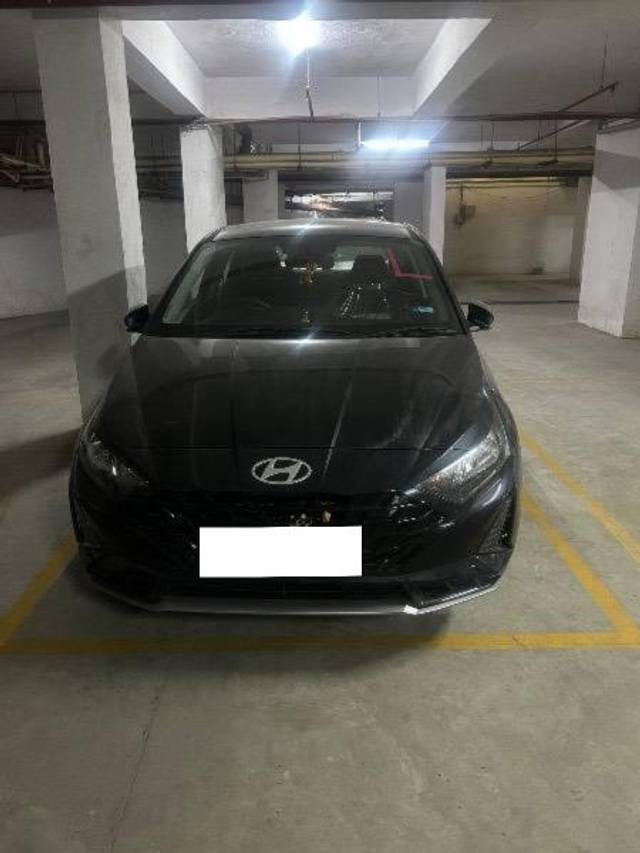 https://images10.gaadi.com/usedcar_image/4592315/original/processed_8deb8369-9d3b-4b94-a8eb-7c8ce3abdcbc.jpeg?imwidth=6400