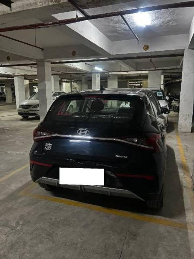 https://images10.gaadi.com/usedcar_image/4592315/original/processed_c520e863-0408-4c8a-89ee-539b0259ccf6.jpeg?imwidth=6401