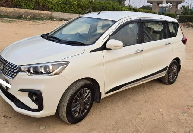 https://images10.gaadi.com/usedcar_image/4592320/original/processed_796886bc8379fdb68354ced585380cf0.jpg?imwidth=6401