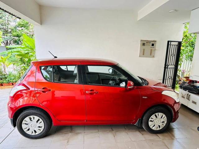 https://images10.gaadi.com/usedcar_image/4592336/original/processed_5ddda19a-26cc-4279-a8b3-0aaef873a271.jpg?imwidth=6400
