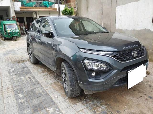 https://images10.gaadi.com/usedcar_image/4592349/original/processed_5a557be3-d9e7-4806-b5d1-219e0a2bbc15.jpg?imwidth=6400