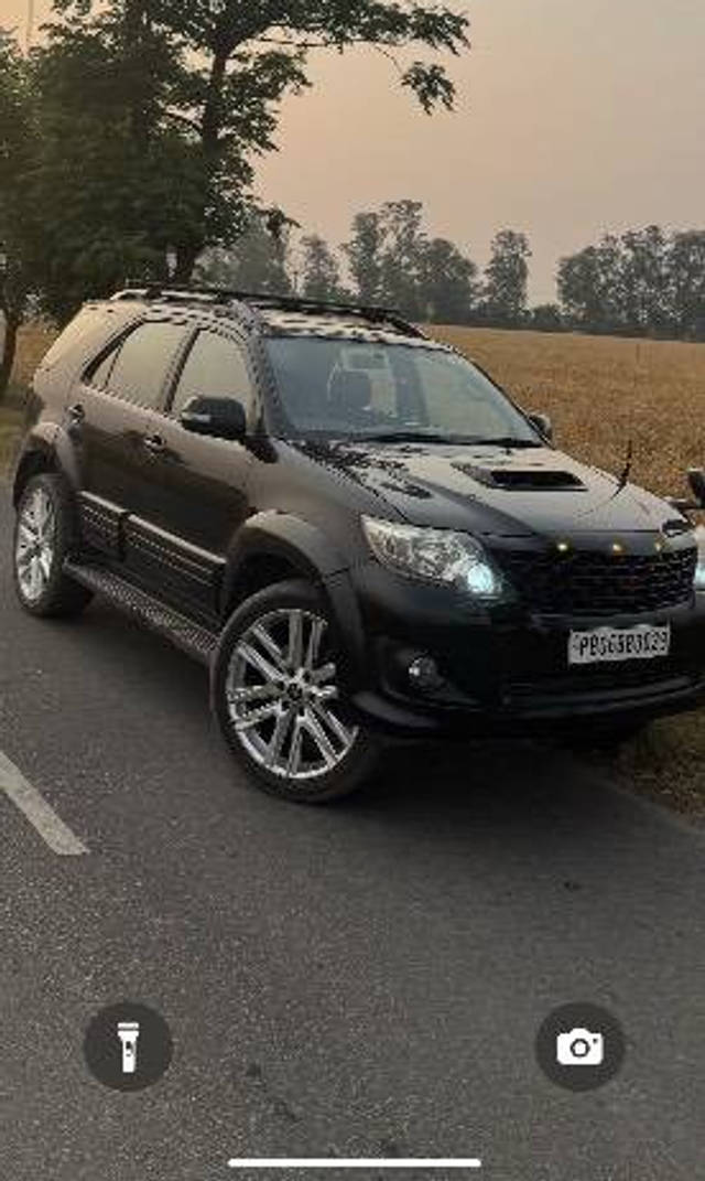 https://images10.gaadi.com/usedcar_image/4592355/original/processed_bf8eaf9f-770b-472f-8279-cfc5e9ceb0b4.png?imwidth=6400