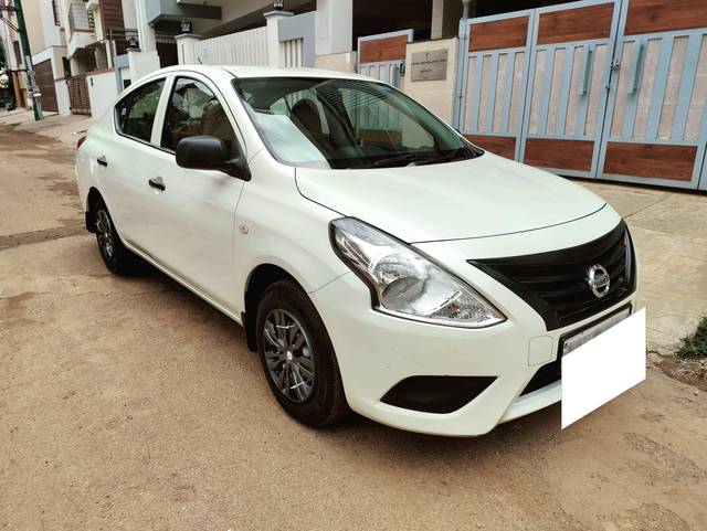 https://images10.gaadi.com/usedcar_image/4592356/original/processed_2fb810d6400f4aa30345567185e72b16.jpg?imwidth=6400