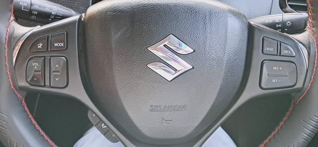 https://images10.gaadi.com/usedcar_image/4592366/original/25b5b8dc41190a28f0947c22db7efe6f.jpg?imwidth=6401