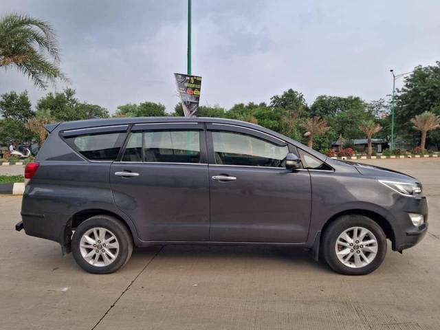 https://images10.gaadi.com/usedcar_image/4592384/original/processed_7cab1da3c74fd109b4a4f0e9a0f52090.jpg?imwidth=6401
