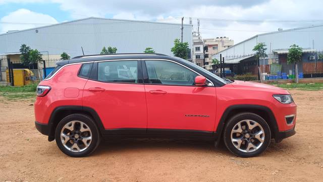 https://images10.gaadi.com/usedcar_image/4592386/original/processed_0b1253dc1bab1b8a182db705dcba72d3.jpg?imwidth=6401