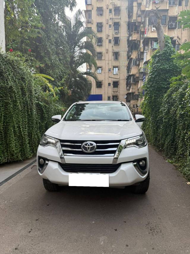 https://images10.gaadi.com/usedcar_image/4592401/original/processed_cd419fb5b43aaa370624519bd70b717a.jpeg?imwidth=6400