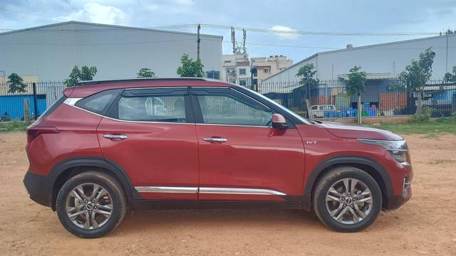 https://images10.gaadi.com/usedcar_image/4592403/original/processed_7d1a937e81b79bcdd451233f24fc9577.jpg?imwidth=6401