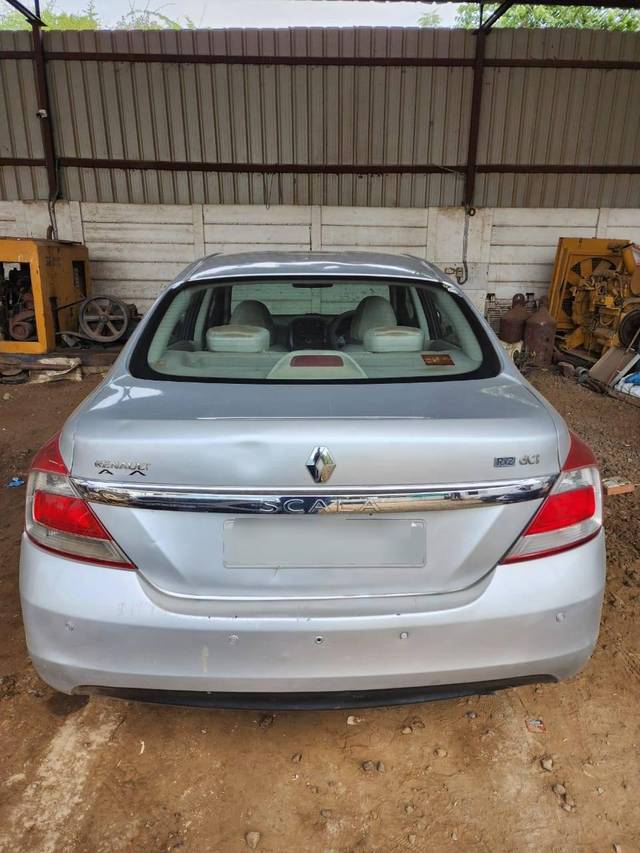 https://images10.gaadi.com/usedcar_image/4592452/original/processed_f7f335e6-ca6b-42be-b69c-b6f161dcde99.jpg?imwidth=6400