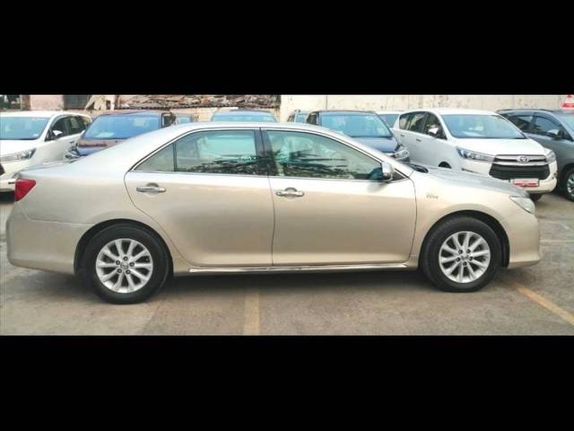 https://images10.gaadi.com/usedcar_image/4592482/original/b42f7a9b27540a10214953841508360f.jpg?imwidth=6401