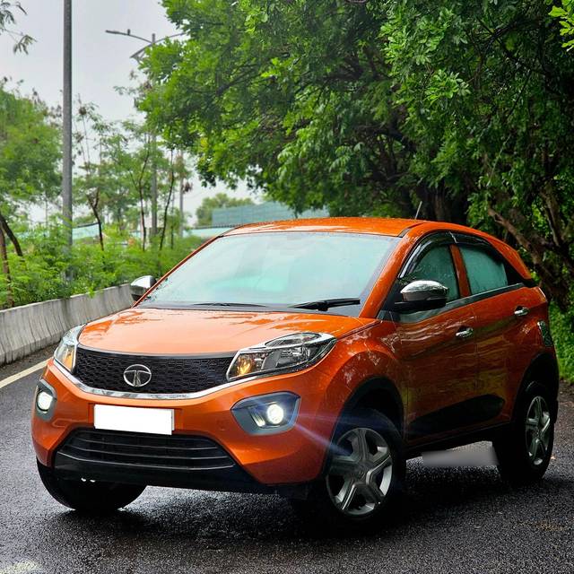 https://images10.gaadi.com/usedcar_image/4592486/original/processed_12fc3b5711ac658eb06f7b0393549d98.jpg?imwidth=6402