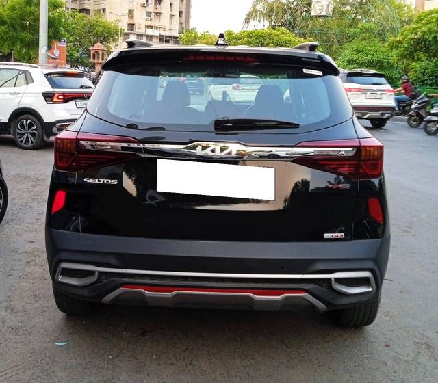 https://images10.gaadi.com/usedcar_image/4592492/original/processed_4485ea092adf2027fcb75f2aaf8cb473.jpg?imwidth=6401
