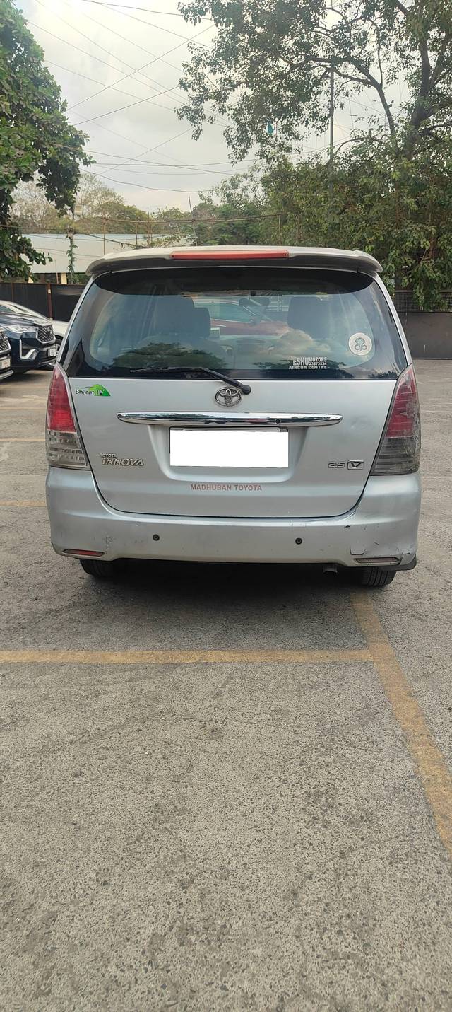 https://images10.gaadi.com/usedcar_image/4592503/original/processed_836c77f50be24bfebbdde0f0bc4e9a6d.jpg?imwidth=6402