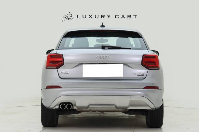 https://images10.gaadi.com/usedcar_image/4592511/original/processed_0b82c2e3d4db4d5332855dedac2c1981.jpg?imwidth=6402