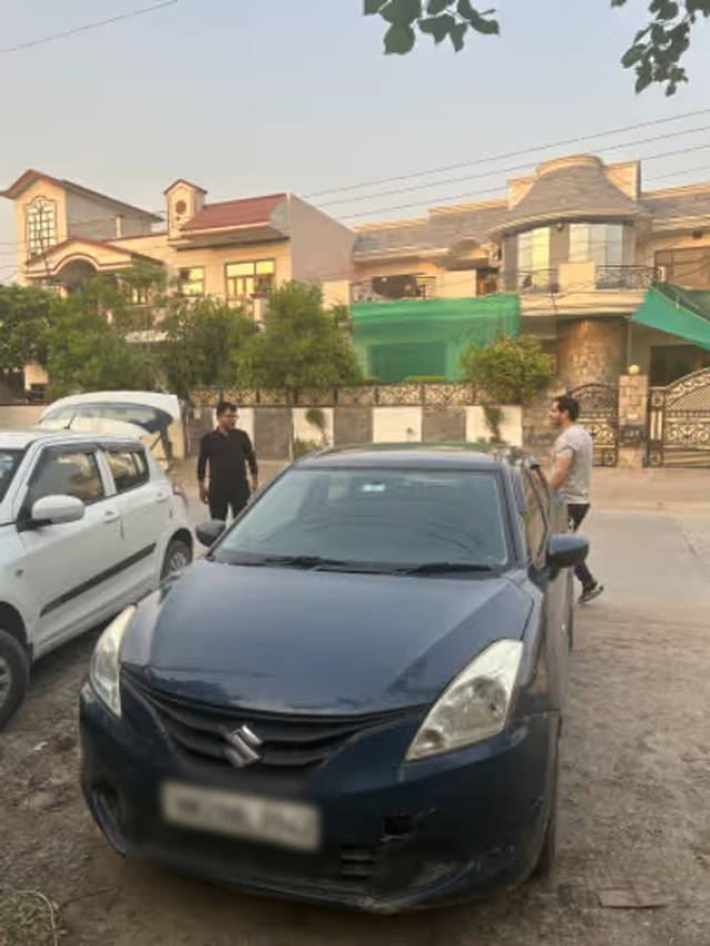 https://images10.gaadi.com/usedcar_image/4592514/original/b115a3e7-c0d5-45ba-a818-8ee3a0a6ab28.png?imwidth=6400
