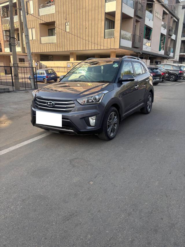 https://images10.gaadi.com/usedcar_image/4592517/original/processed_93c71d49-056f-42e3-bef2-e98a3a561472.jpg?imwidth=6402