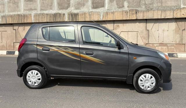 https://images10.gaadi.com/usedcar_image/4592535/original/606f960454725eb5047e9fac51fdb8fb.jpg?imwidth=6401