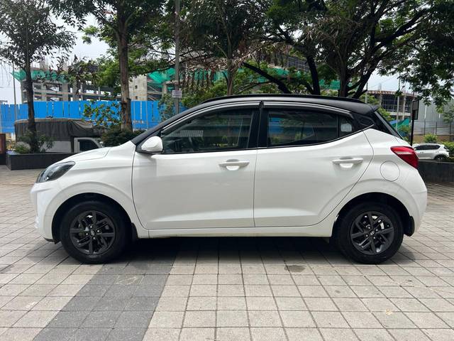 https://images10.gaadi.com/usedcar_image/4592543/original/3489c2c21bb8139dbb64ac3631d98921.jpg?imwidth=6401