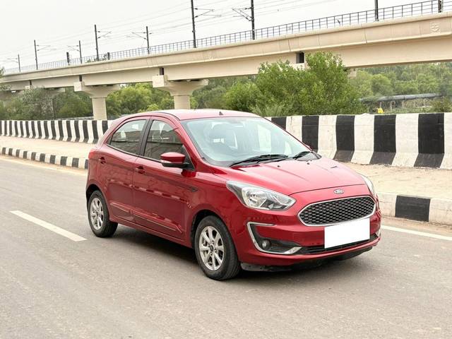https://images10.gaadi.com/usedcar_image/4592545/original/processed_ed42ef37e4633a7227acf2b0254e35c3.jpg?imwidth=6400