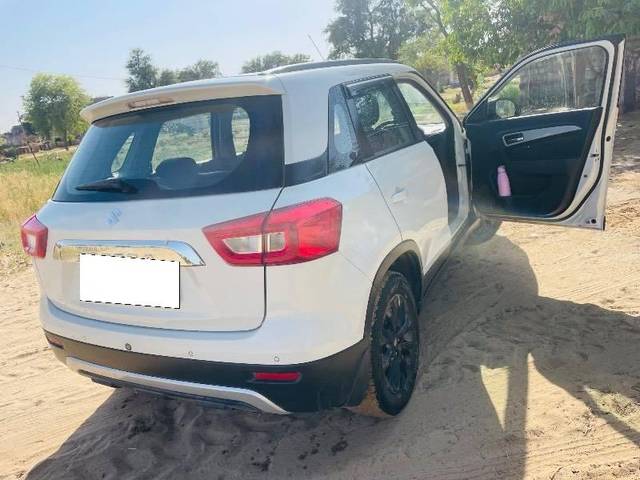 https://images10.gaadi.com/usedcar_image/4592563/original/processed_8b3820a2-4777-4df2-a83a-150c3ffcb7c4.jpeg?imwidth=6401
