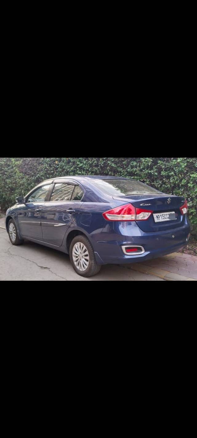 https://images10.gaadi.com/usedcar_image/4592570/original/b33841fd6b983fc35cbdb1a765cfe879.jpeg?imwidth=6402