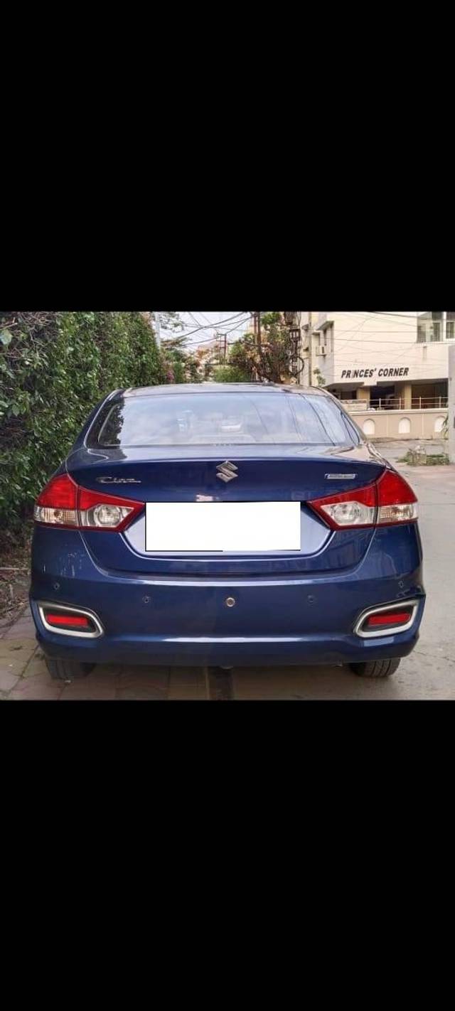 https://images10.gaadi.com/usedcar_image/4592570/original/processed_c6a9cccf2cf5012f1dc608f914653ef0.jpeg?imwidth=6401