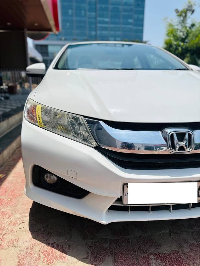 https://images10.gaadi.com/usedcar_image/4592588/original/processed_532e7ef235c709ed686209252a5db188.jpg?imwidth=6400
