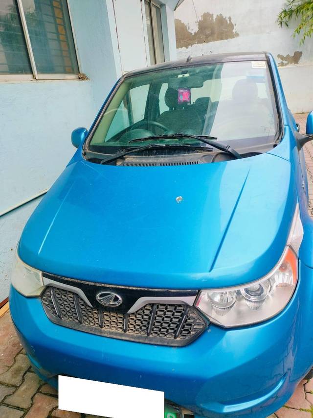 https://images10.gaadi.com/usedcar_image/4592610/original/processed_ec9fe1f2-5fcc-40bf-9219-59b8106c7fe4.jpg?imwidth=6402