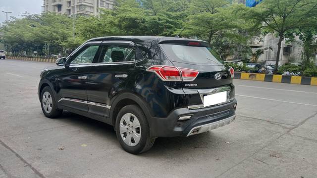 https://images10.gaadi.com/usedcar_image/4592664/original/processed_ede1752a70c41923a4df91b345f96117.jpg?imwidth=6402