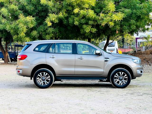 https://images10.gaadi.com/usedcar_image/4592673/original/processed_d015a756e348bf30b1f367e6fb0b31aa.jpg?imwidth=6401