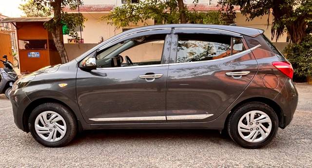 https://images10.gaadi.com/usedcar_image/4592679/original/ab0acba34e454dab3e0d504728476998.jpg?imwidth=6402